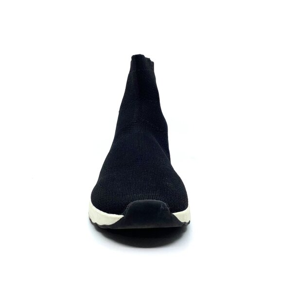Zara Basics Black Shoes - Picture 2 of 8